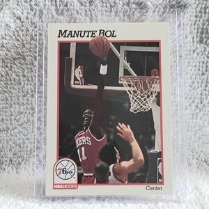 5/$20 Mint 1991 NBA Hoops Manute Bol NBA Player Card 157!!